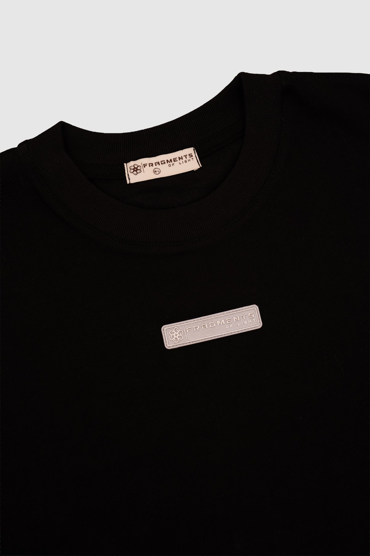 CROP-TOP BLACK FORM