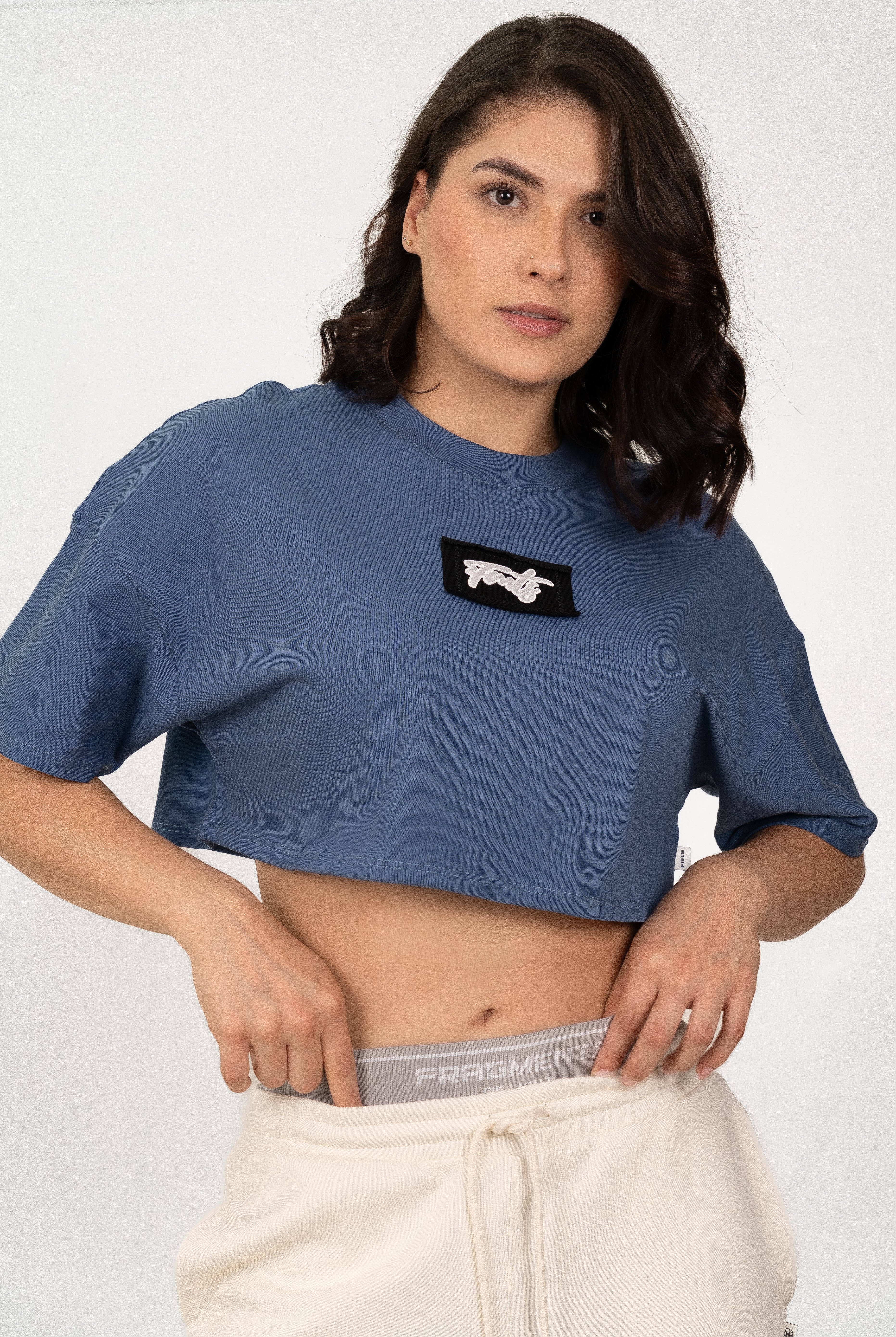 HOLD CROP-TOP