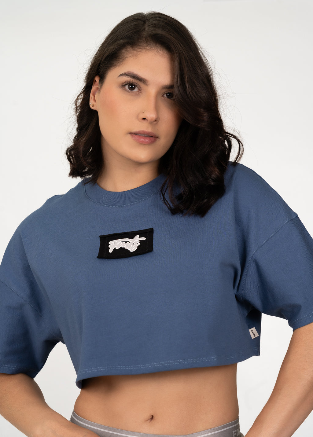 HOLD CROP-TOP