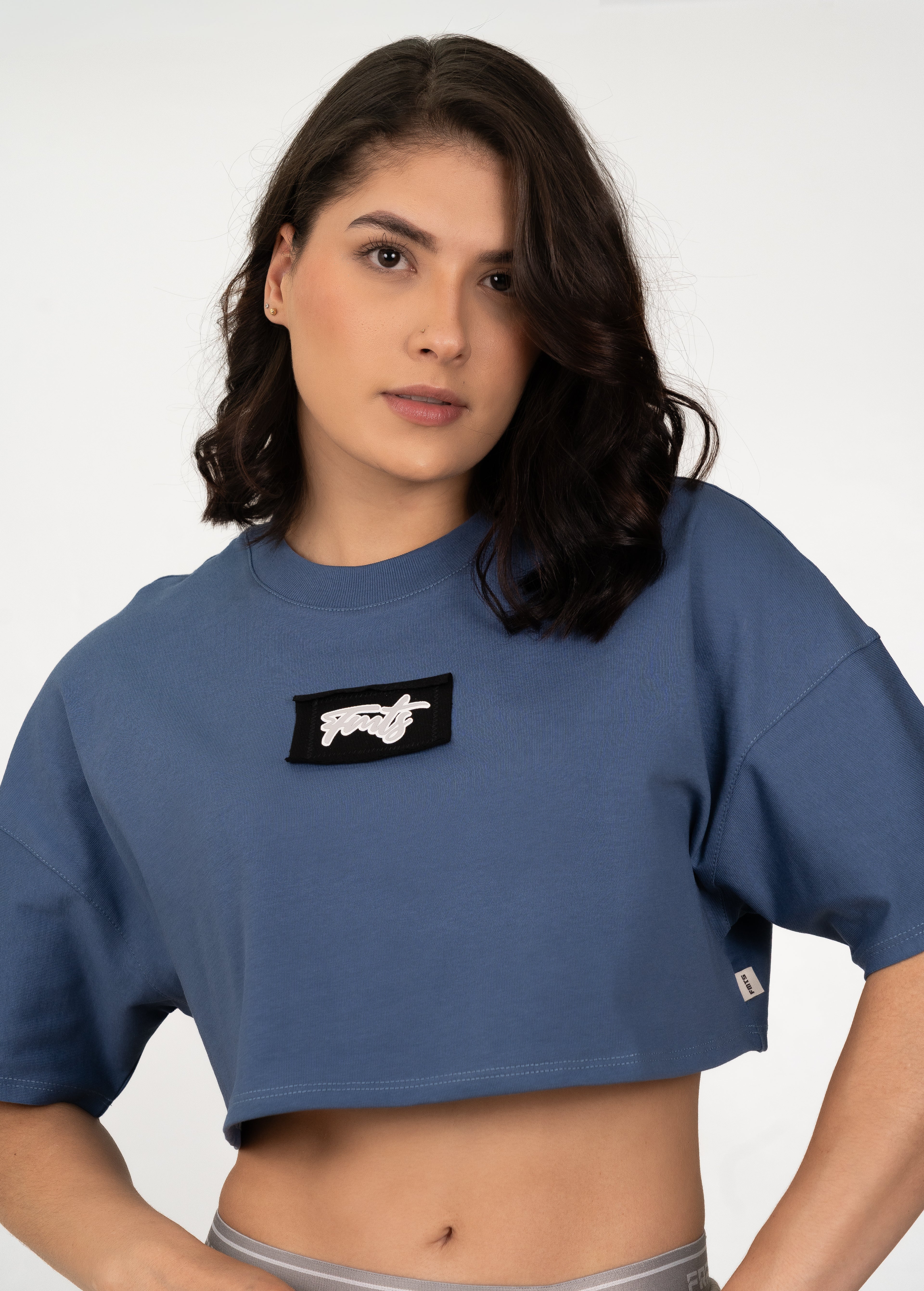 HOLD CROP-TOP